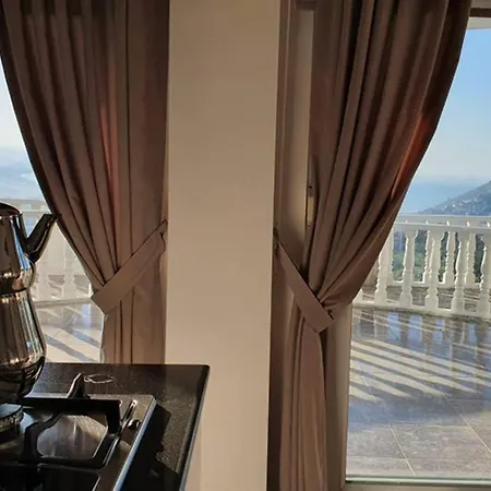 уютная с шикарным панорамным видом Apartment *