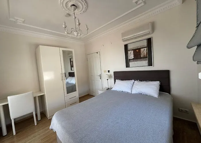 уютная с шикарным панорамным видом Апартаменты