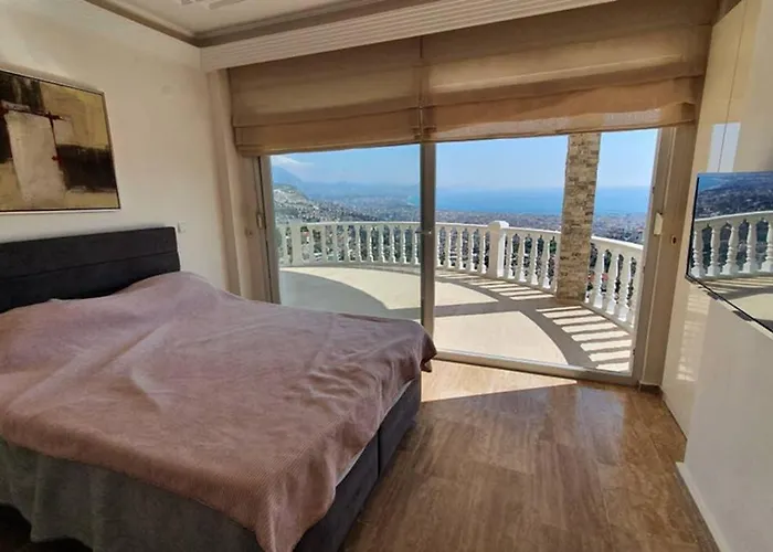уютная с шикарным панорамным видом Апартаменты Алания