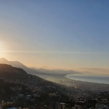 شقة уютная с шикарным панорамным видом *