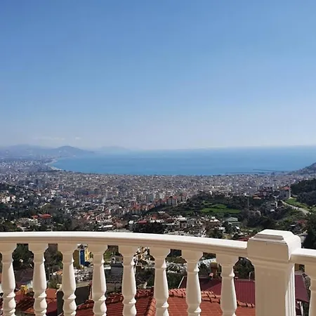 شقة уютная с шикарным панорамным видом ألانيا