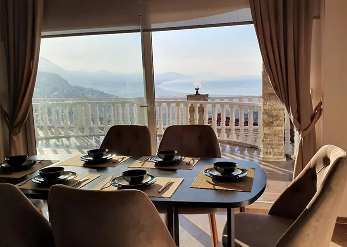 уютная с шикарным панорамным видом Alanya