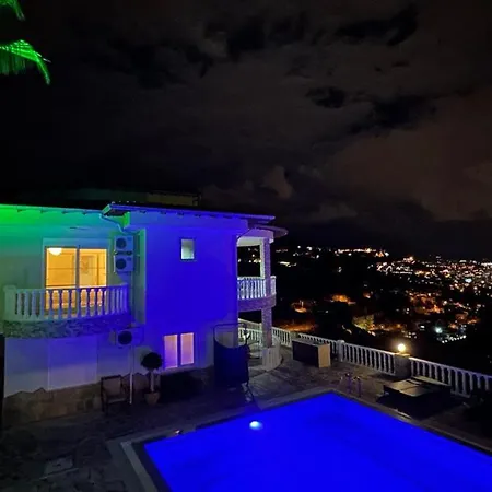 Апартаменты уютная с шикарным панорамным видом